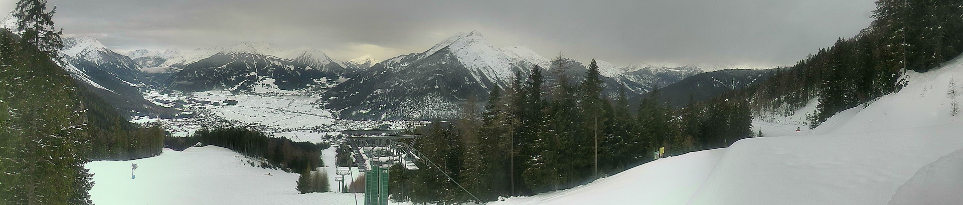 Archiv Foto Webcam 3er Sessellift im Skigebiet Ehrwald