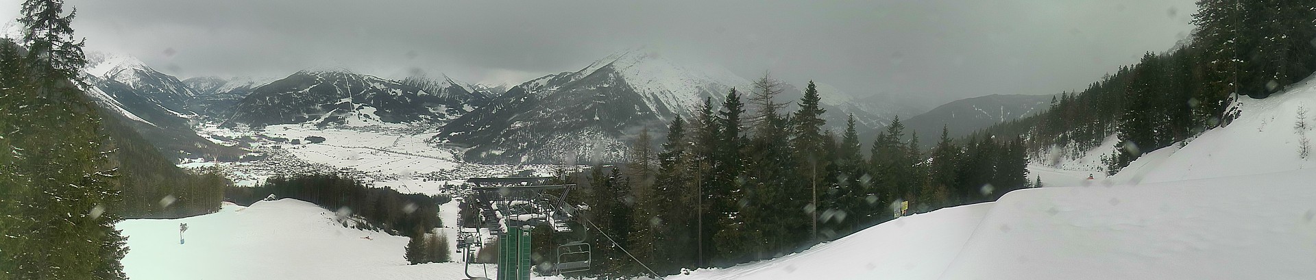 Archiv Foto Webcam 3er Sessellift im Skigebiet Ehrwald