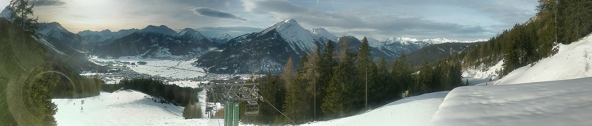 Archived image Webcam 3-chair lift Wettersteinbahnen Ehrwald