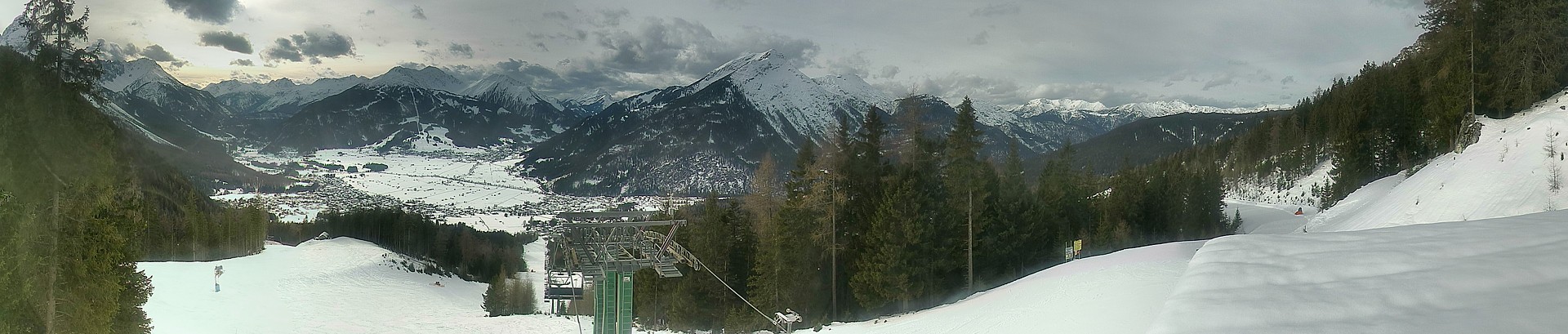 Archiv Foto Webcam 3er Sessellift im Skigebiet Ehrwald