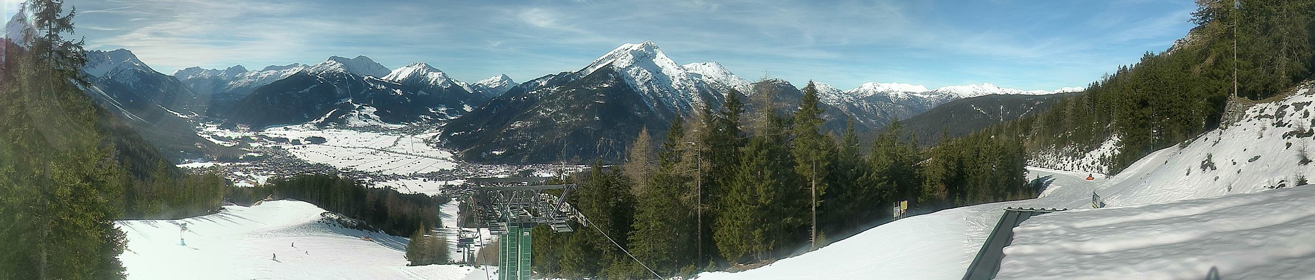 Archived image Webcam 3-chair lift Wettersteinbahnen Ehrwald