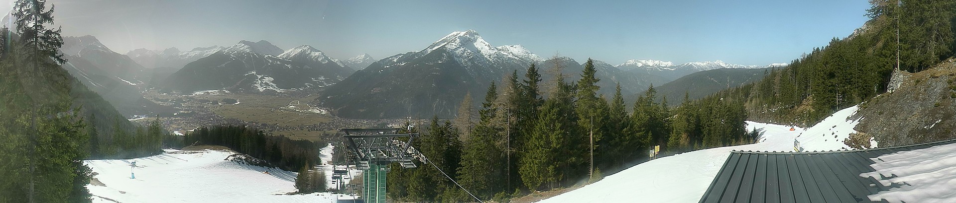 Archived image Webcam 3-chair lift Wettersteinbahnen Ehrwald