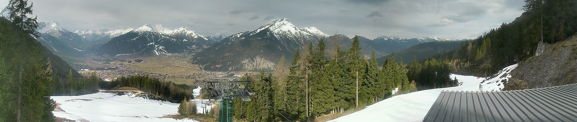 Archiv Foto Webcam 3er Sessellift im Skigebiet Ehrwald