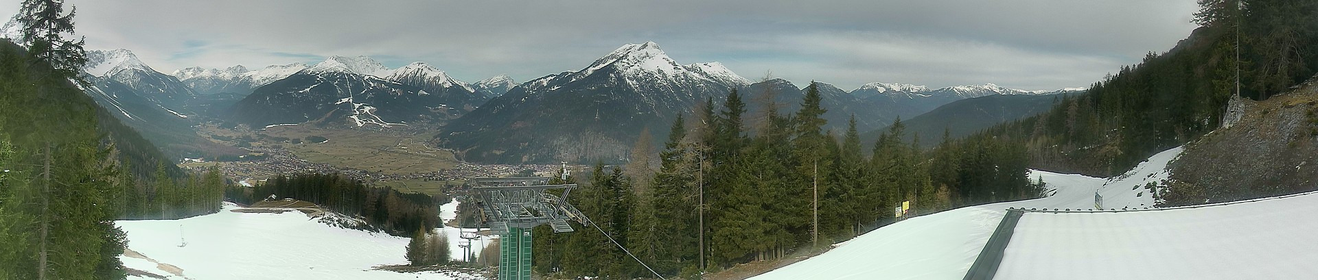 Archiv Foto Webcam 3er Sessellift im Skigebiet Ehrwald