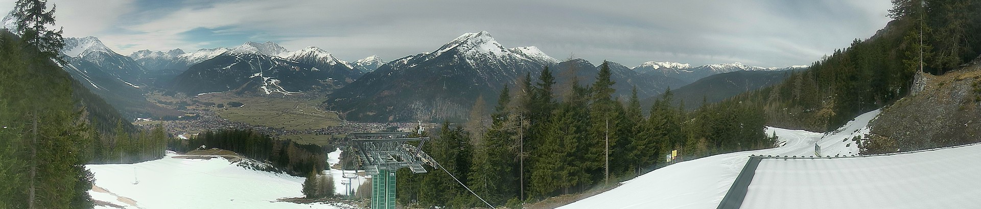 Archiv Foto Webcam 3er Sessellift im Skigebiet Ehrwald