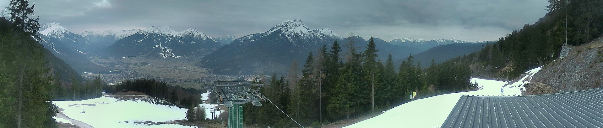 Archived image Webcam 3-chair lift Wettersteinbahnen Ehrwald