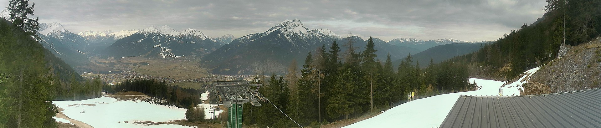 Archived image Webcam 3-chair lift Wettersteinbahnen Ehrwald