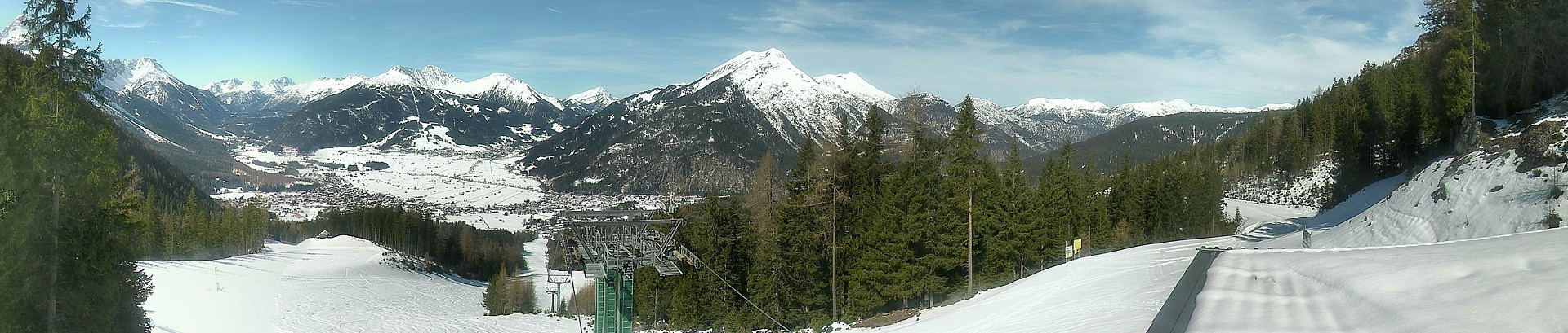Archived image Webcam 3-chair lift Wettersteinbahnen Ehrwald