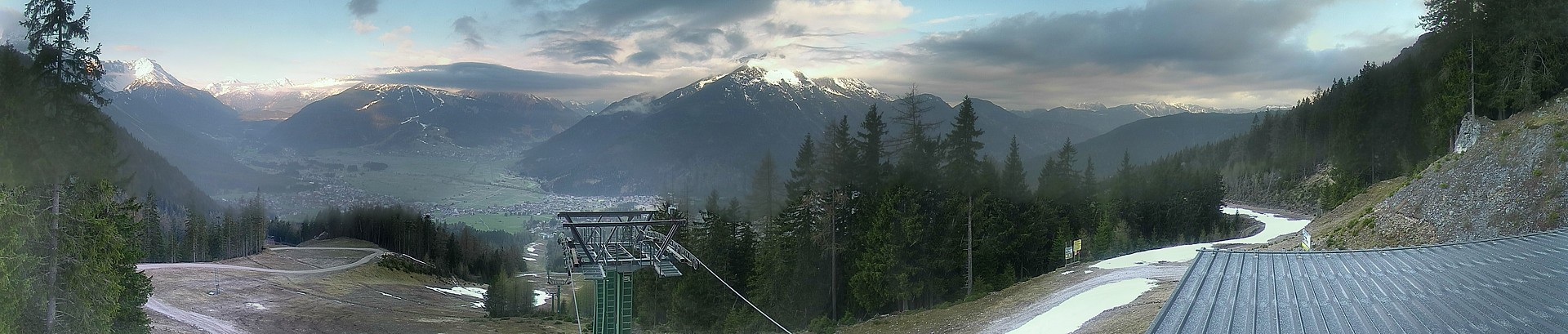 Archiv Foto Webcam 3er Sessellift im Skigebiet Ehrwald