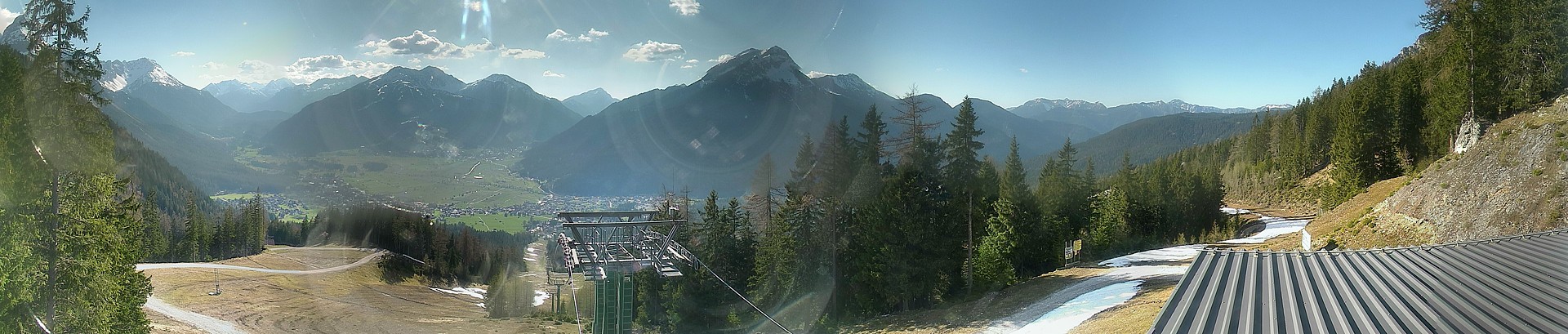 Archived image Webcam 3-chair lift Wettersteinbahnen Ehrwald
