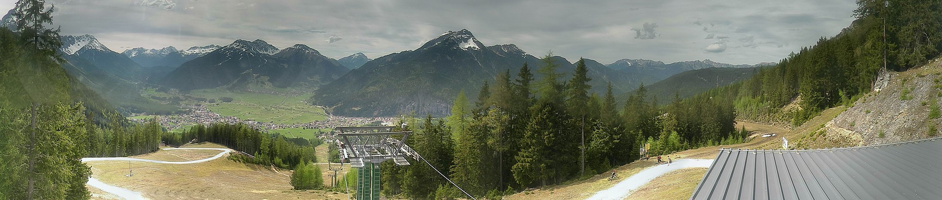 Archiv Foto Webcam 3er Sessellift im Skigebiet Ehrwald