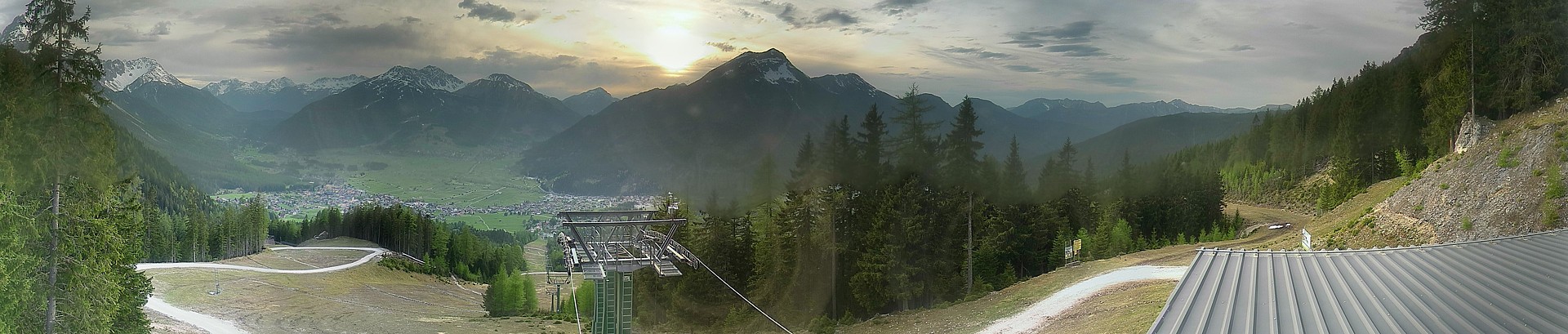 Archiv Foto Webcam 3er Sessellift im Skigebiet Ehrwald