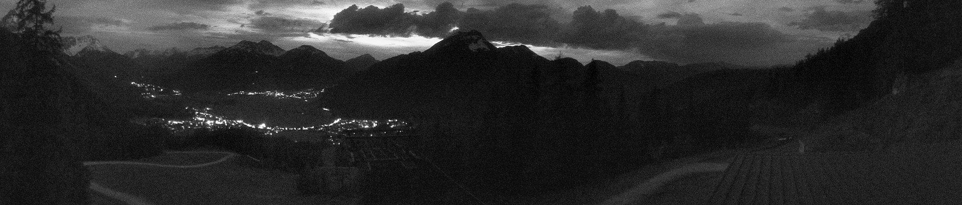 Archiv Foto Webcam 3er Sessellift im Skigebiet Ehrwald