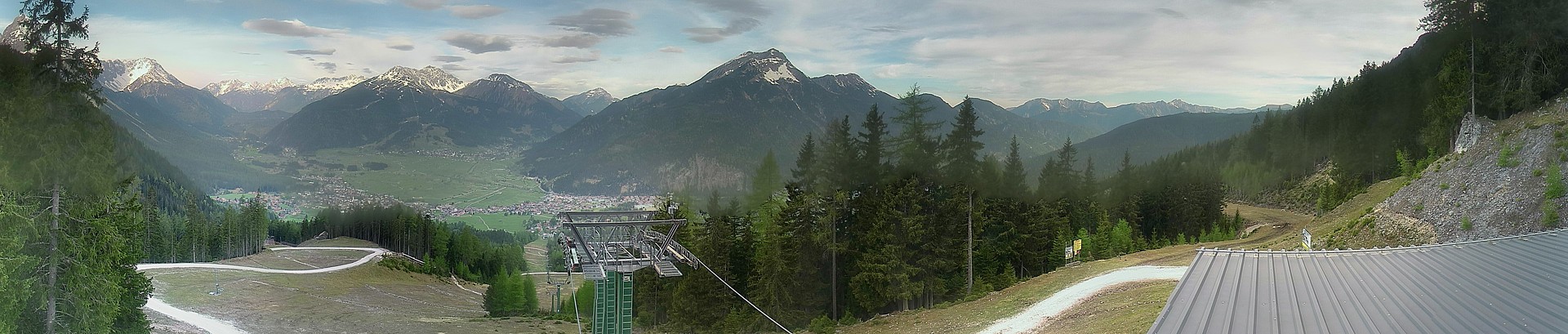Archived image Webcam 3-chair lift Wettersteinbahnen Ehrwald