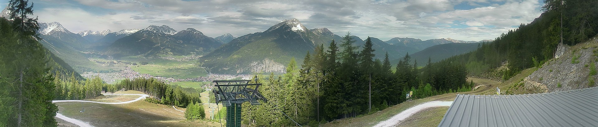 Archived image Webcam 3-chair lift Wettersteinbahnen Ehrwald