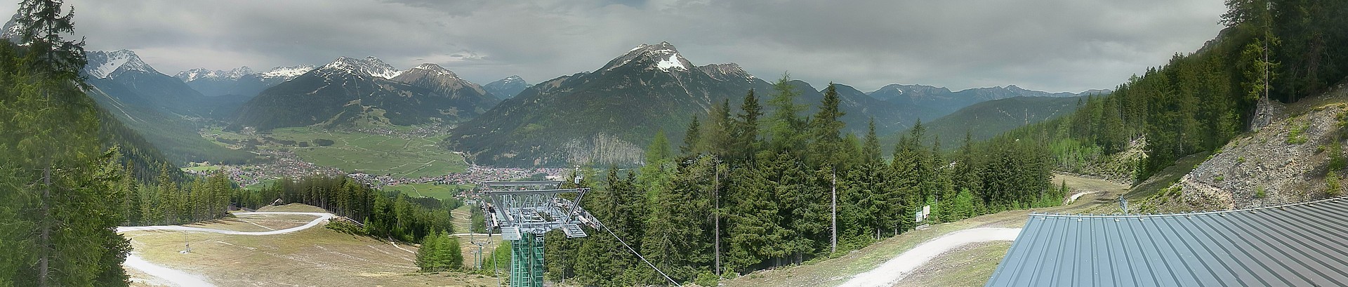 Archived image Webcam 3-chair lift Wettersteinbahnen Ehrwald