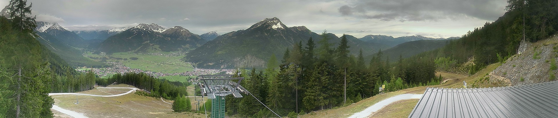 Archived image Webcam 3-chair lift Wettersteinbahnen Ehrwald