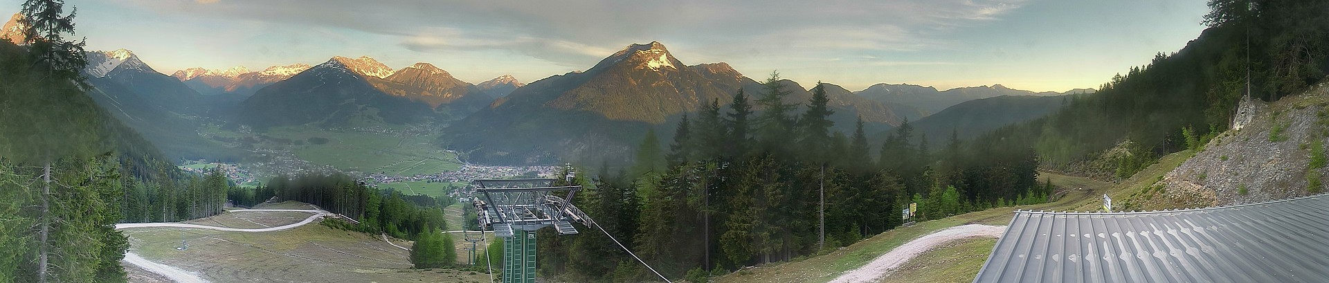 Archiv Foto Webcam 3er Sessellift im Skigebiet Ehrwald