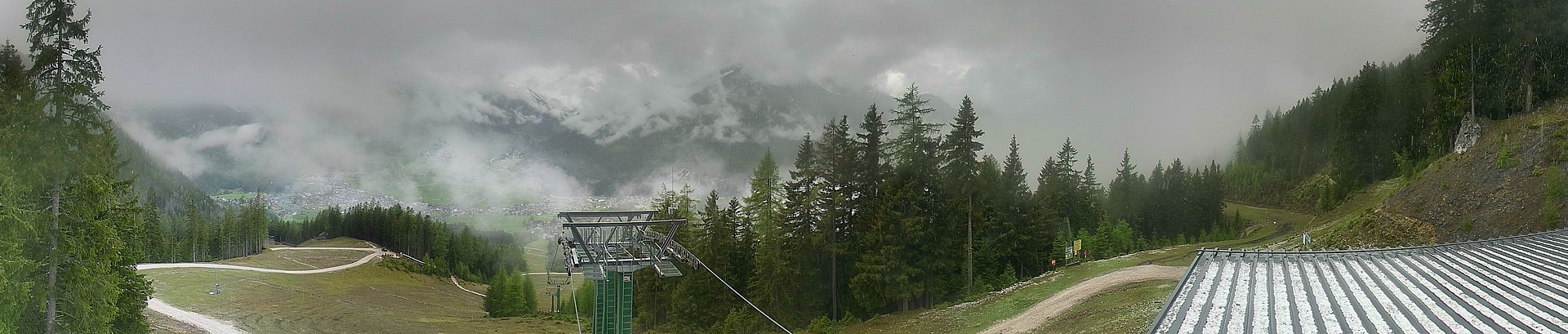 Archived image Webcam 3-chair lift Wettersteinbahnen Ehrwald