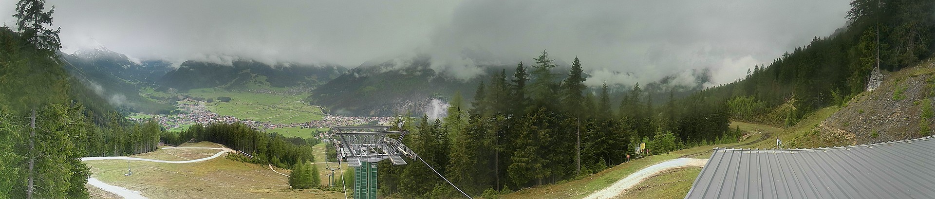 Archived image Webcam 3-chair lift Wettersteinbahnen Ehrwald