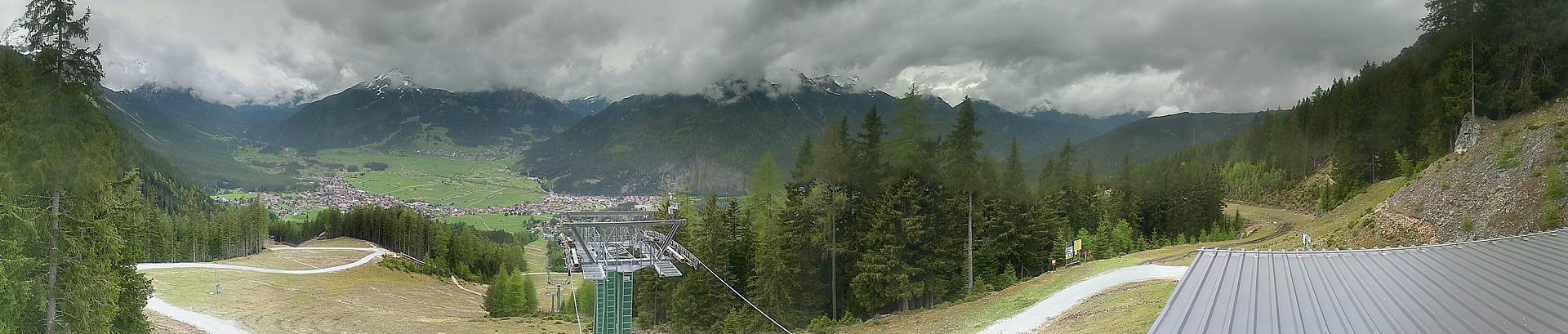 Archived image Webcam 3-chair lift Wettersteinbahnen Ehrwald
