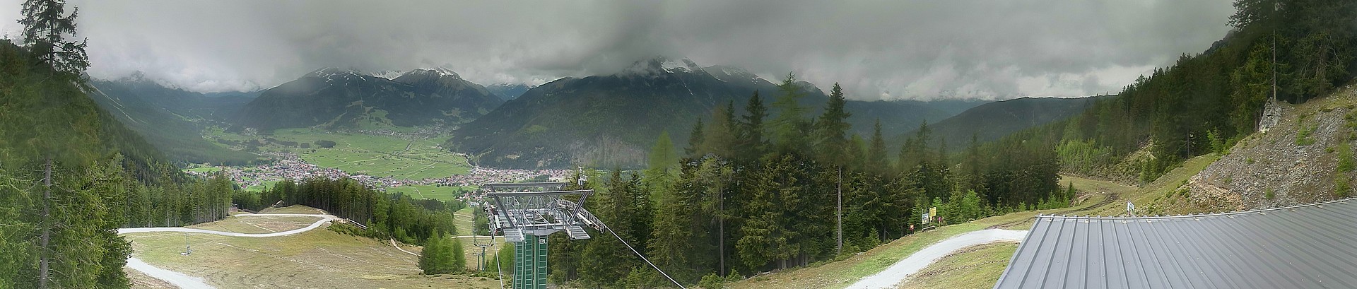 Archived image Webcam 3-chair lift Wettersteinbahnen Ehrwald