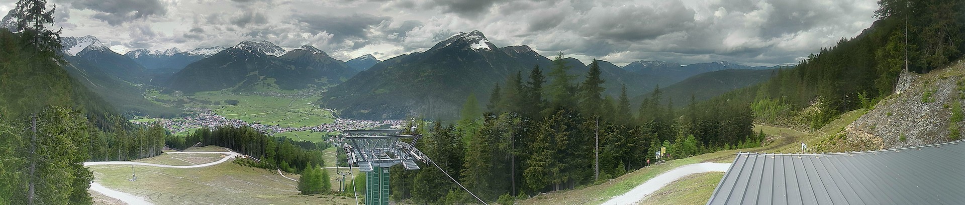 Archived image Webcam 3-chair lift Wettersteinbahnen Ehrwald