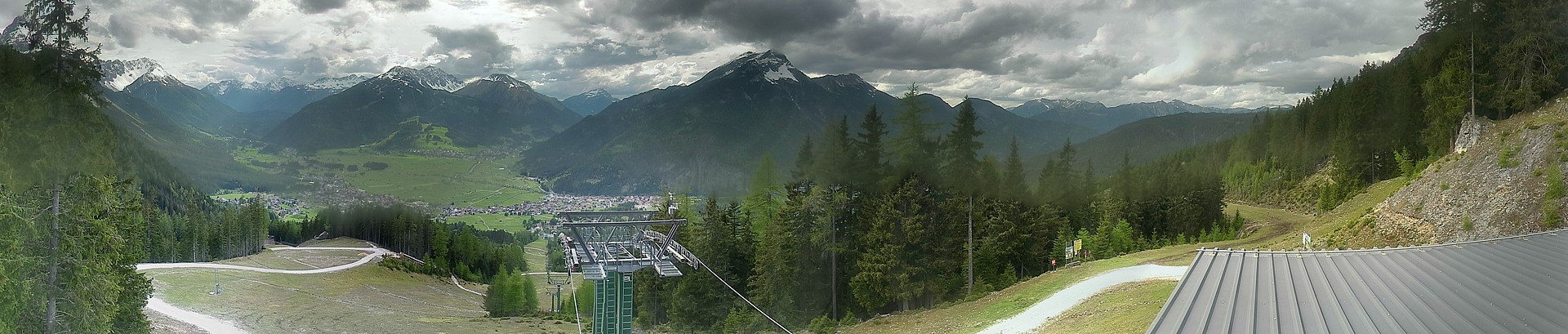 Archived image Webcam 3-chair lift Wettersteinbahnen Ehrwald