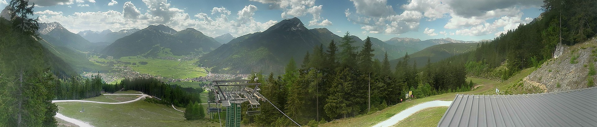 Archived image Webcam 3-chair lift Wettersteinbahnen Ehrwald