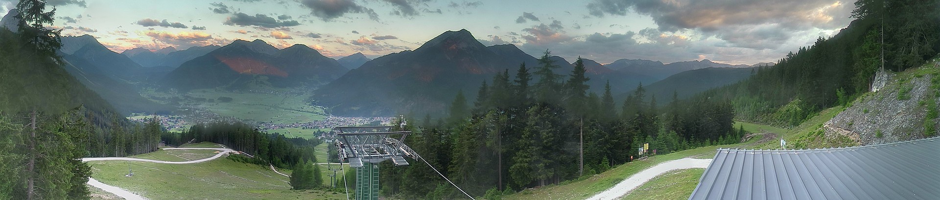 Archiv Foto Webcam 3er Sessellift im Skigebiet Ehrwald