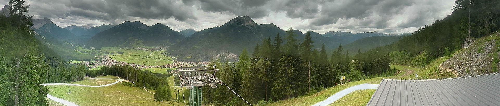 Archiv Foto Webcam 3er Sessellift im Skigebiet Ehrwald