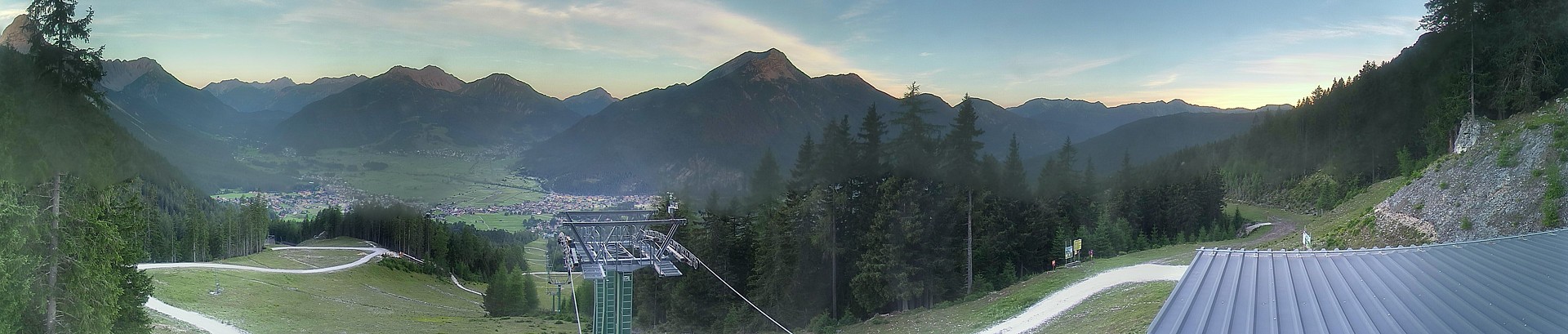 Archiv Foto Webcam 3er Sessellift im Skigebiet Ehrwald