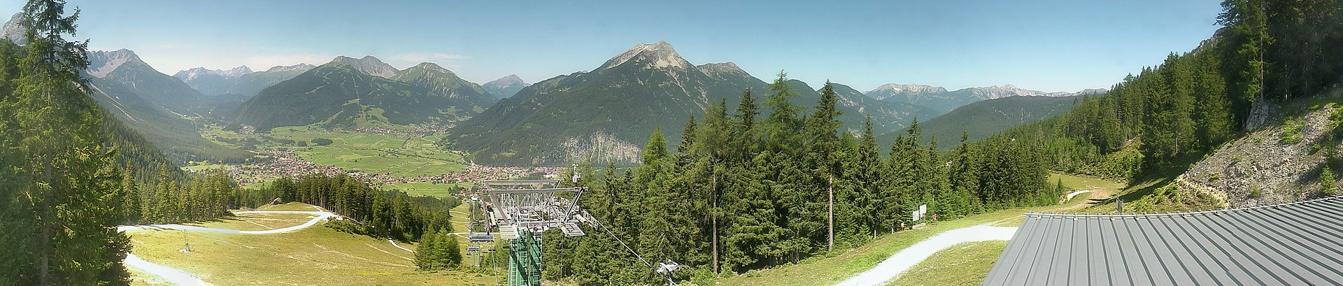 Archived image Webcam 3-chair lift Wettersteinbahnen Ehrwald