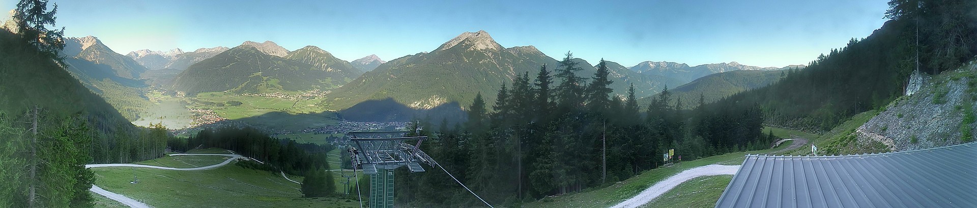 Archiv Foto Webcam 3er Sessellift im Skigebiet Ehrwald