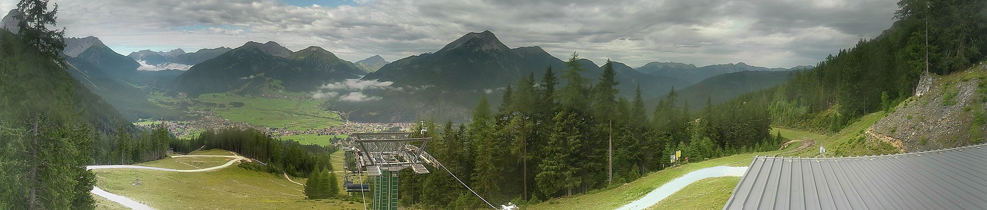 Archiv Foto Webcam 3er Sessellift im Skigebiet Ehrwald