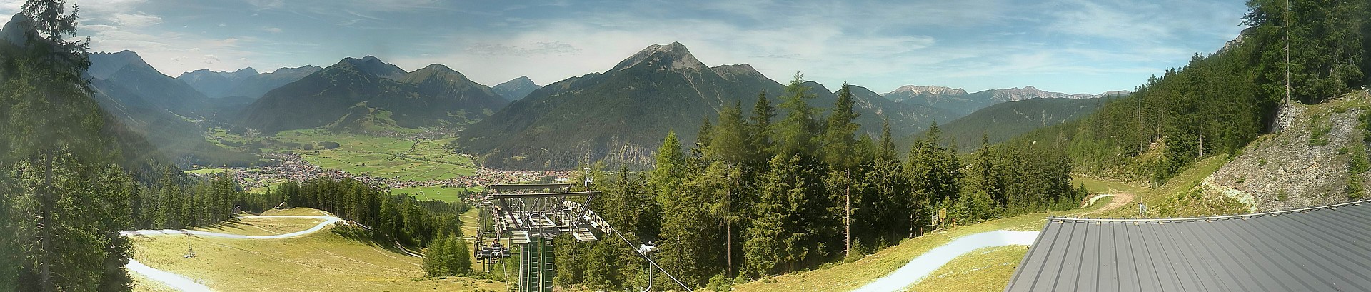 Archived image Webcam 3-chair lift Wettersteinbahnen Ehrwald