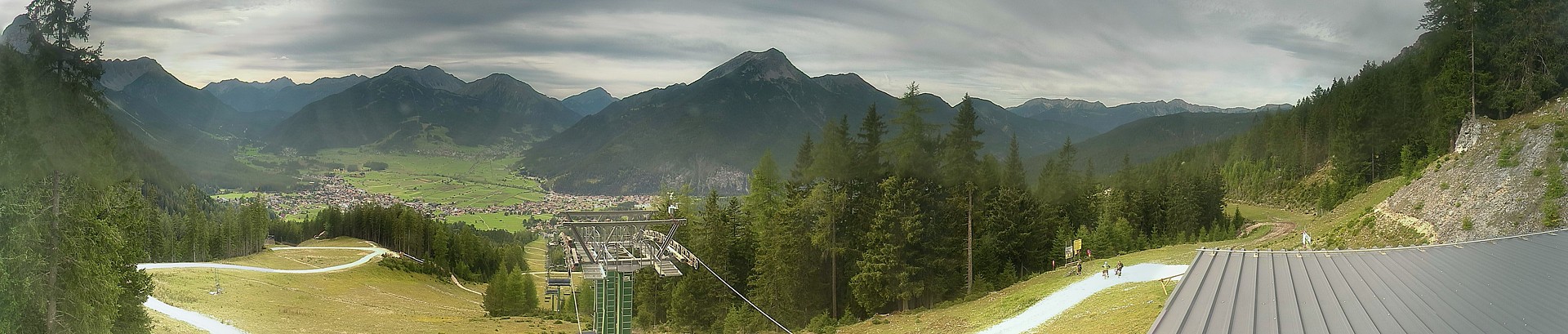 Archiv Foto Webcam 3er Sessellift im Skigebiet Ehrwald