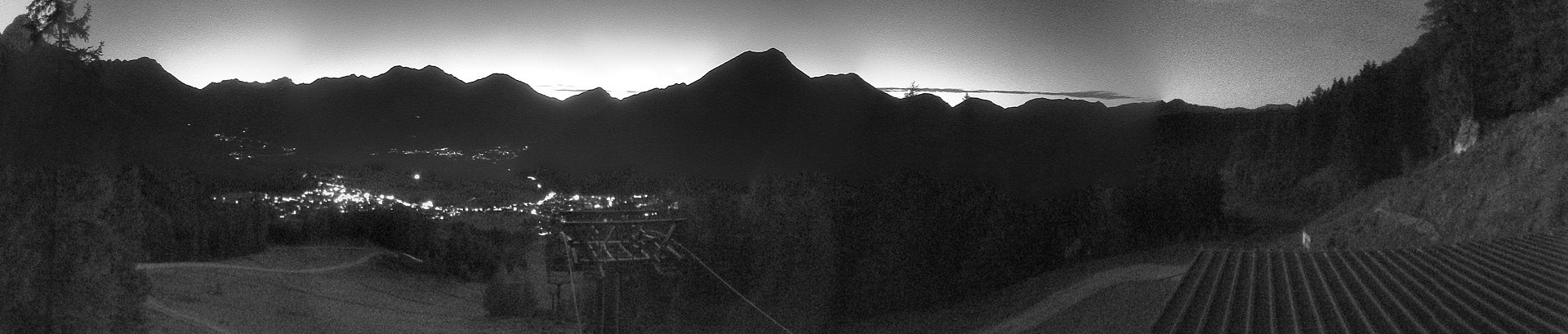 Archiv Foto Webcam 3er Sessellift im Skigebiet Ehrwald