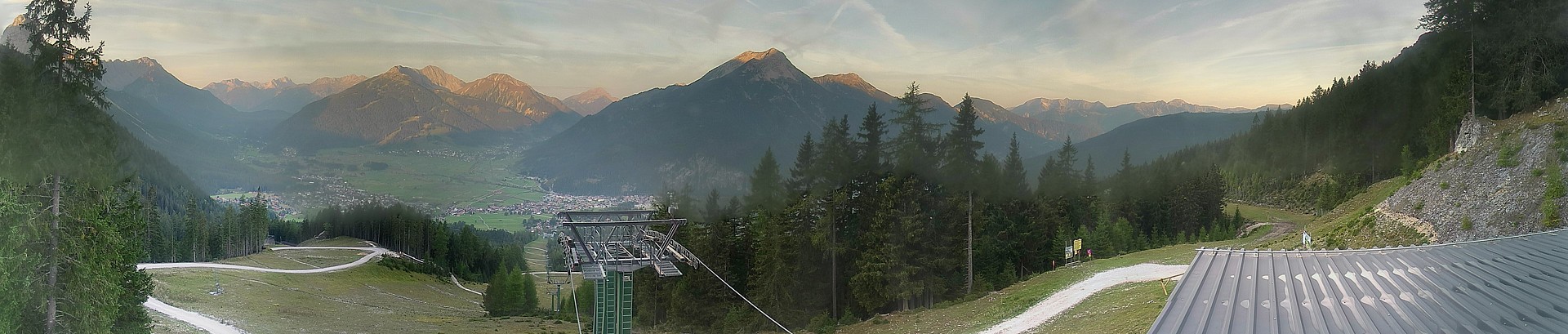Archiv Foto Webcam 3er Sessellift im Skigebiet Ehrwald