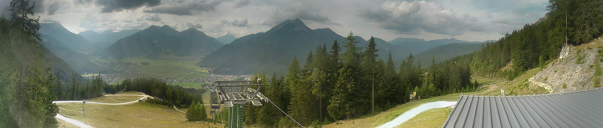 Archiv Foto Webcam 3er Sessellift im Skigebiet Ehrwald