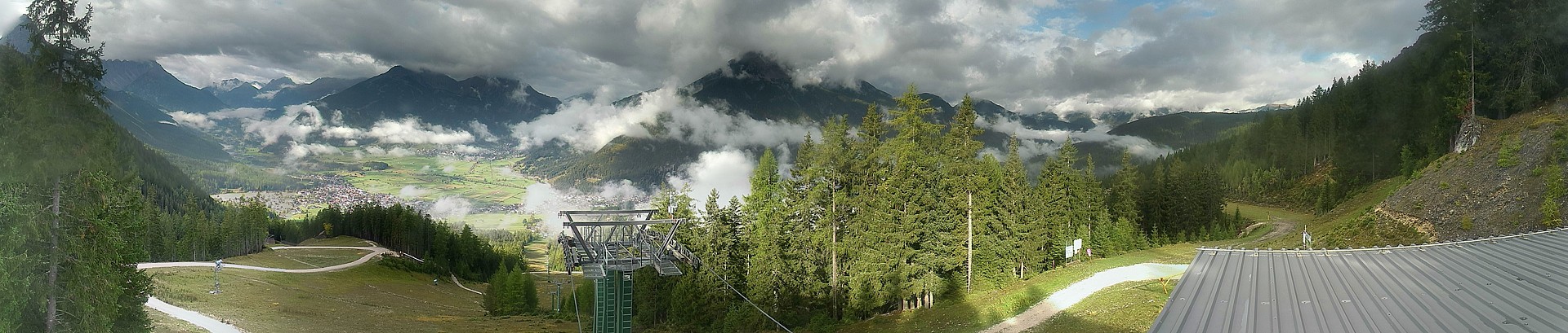 Archived image Webcam 3-chair lift Wettersteinbahnen Ehrwald