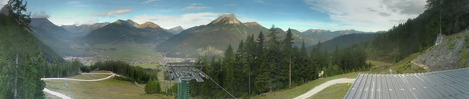 Archived image Webcam 3-chair lift Wettersteinbahnen Ehrwald