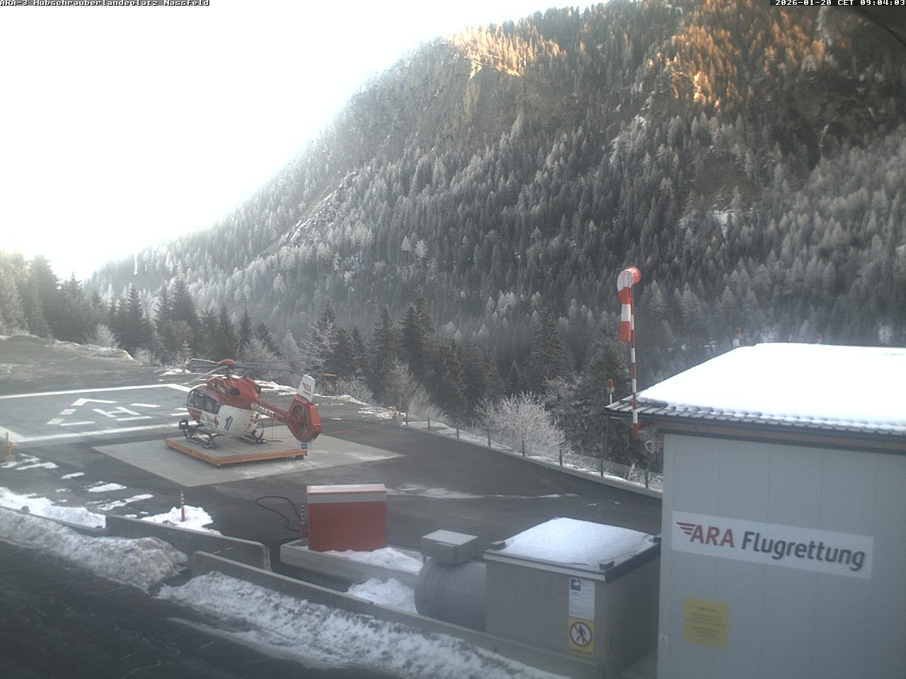 Archiv Foto Webcam Hubschrauberlandeplatz Nassfeld