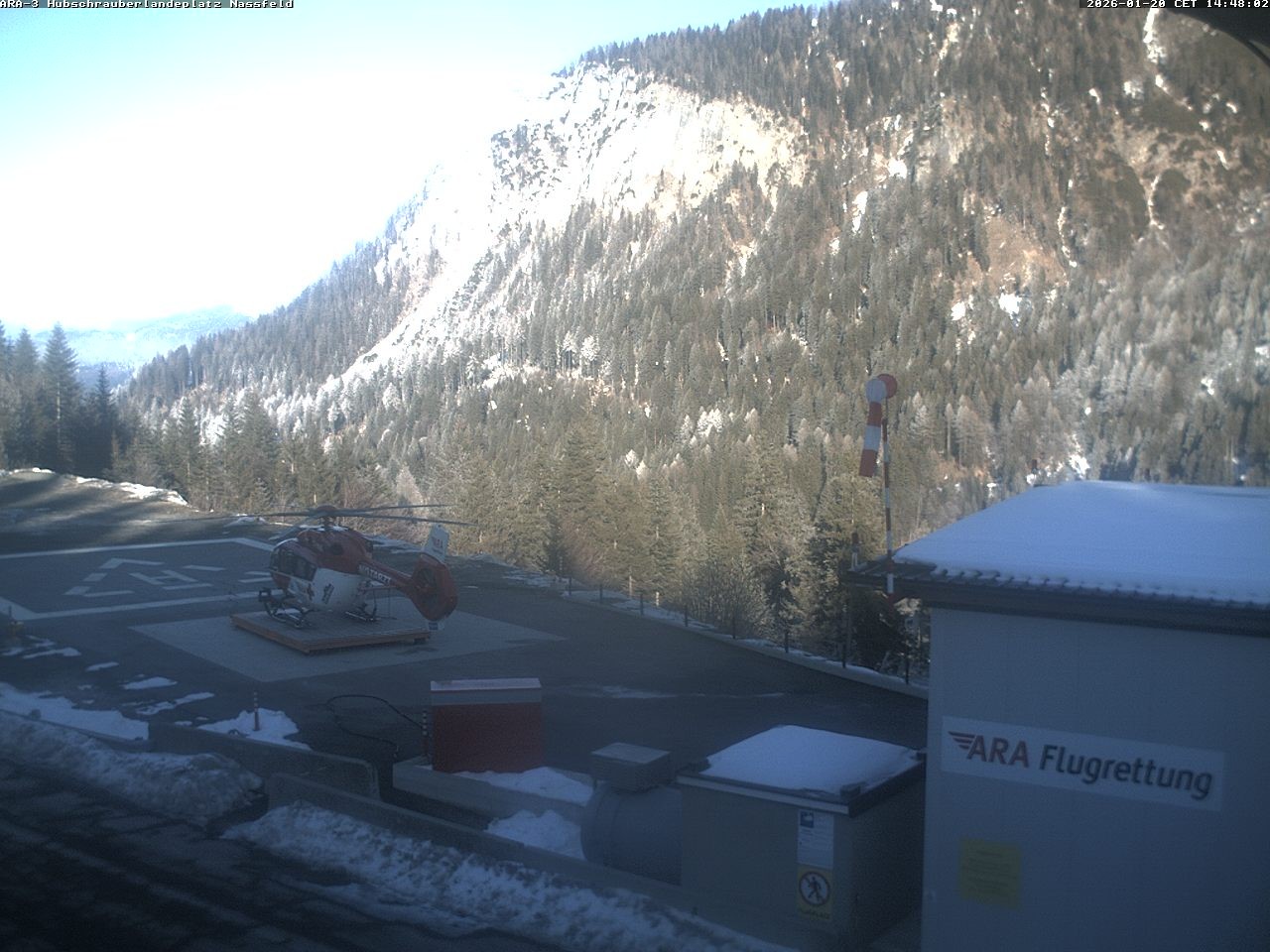 Archiv Foto Webcam Hubschrauberlandeplatz Nassfeld