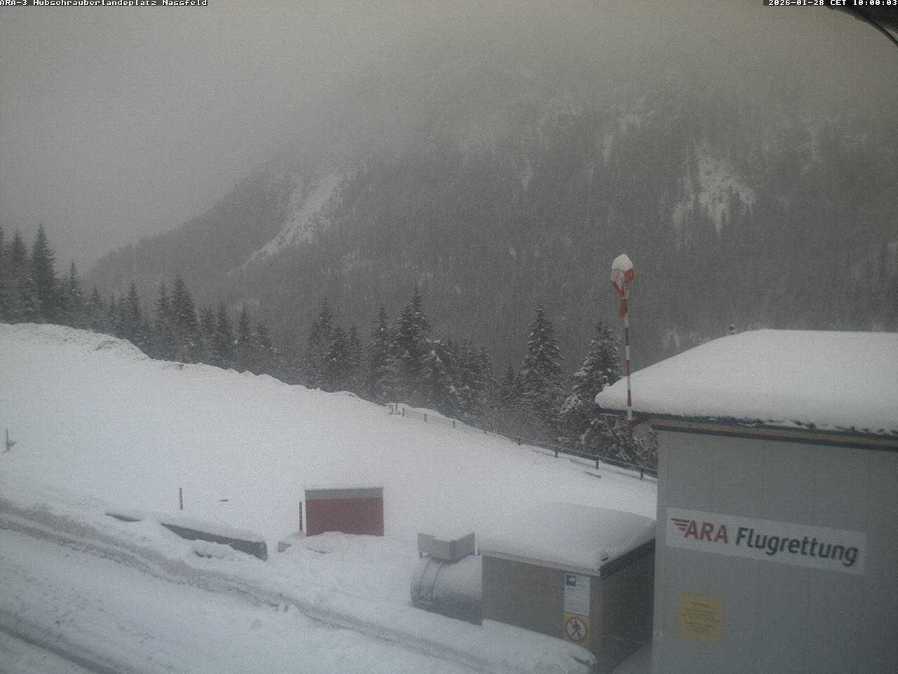 Archiv Foto Webcam Hubschrauberlandeplatz Nassfeld