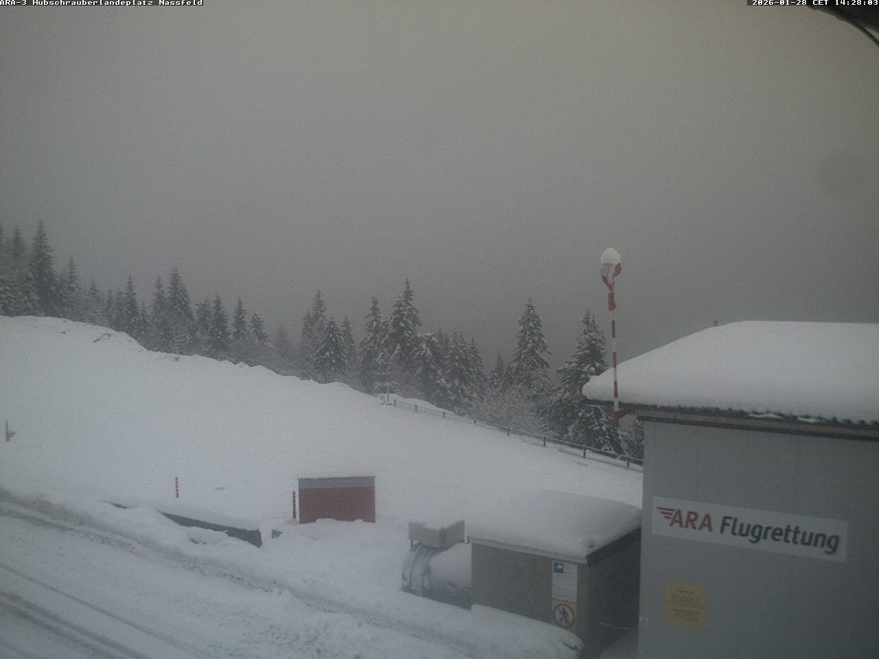Archiv Foto Webcam Hubschrauberlandeplatz Nassfeld