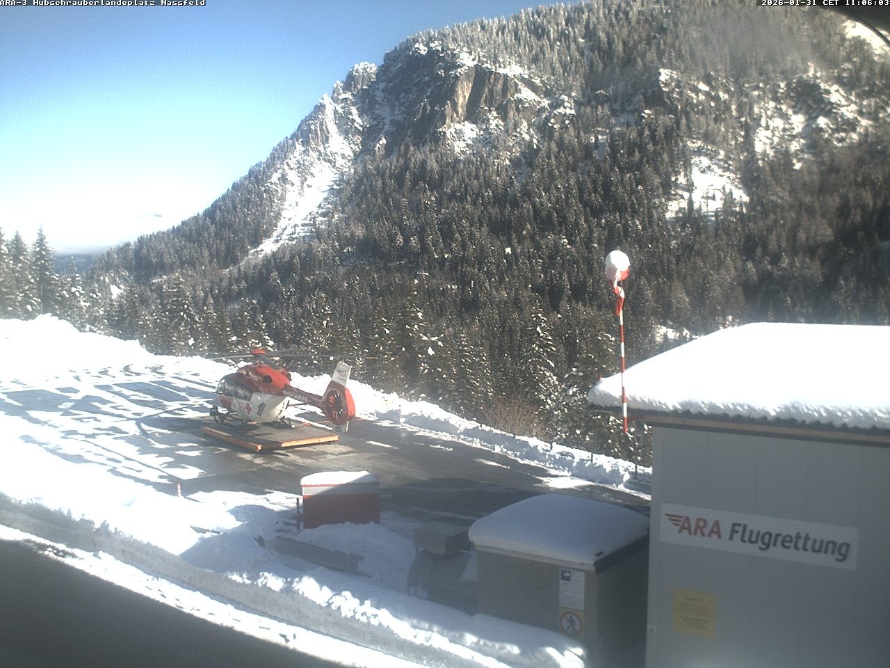 Archiv Foto Webcam Hubschrauberlandeplatz Nassfeld