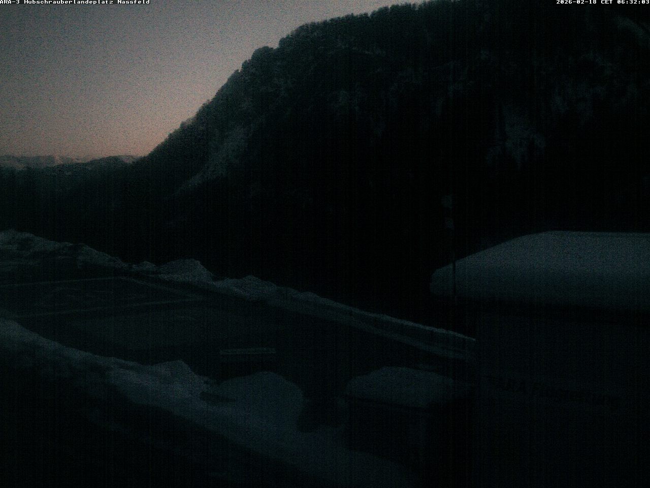 Archiv Foto Webcam Hubschrauberlandeplatz Nassfeld