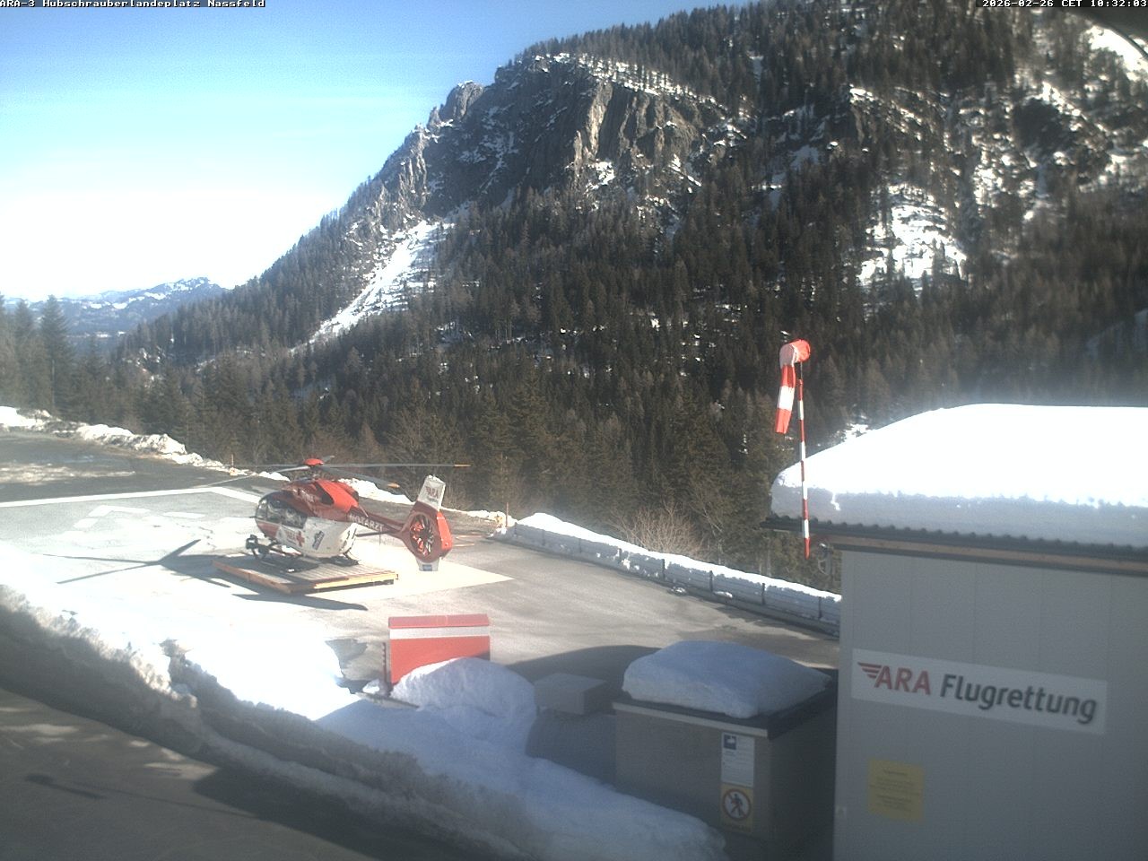 Archived image Webcam Heliport at Skiresort Nassfeld