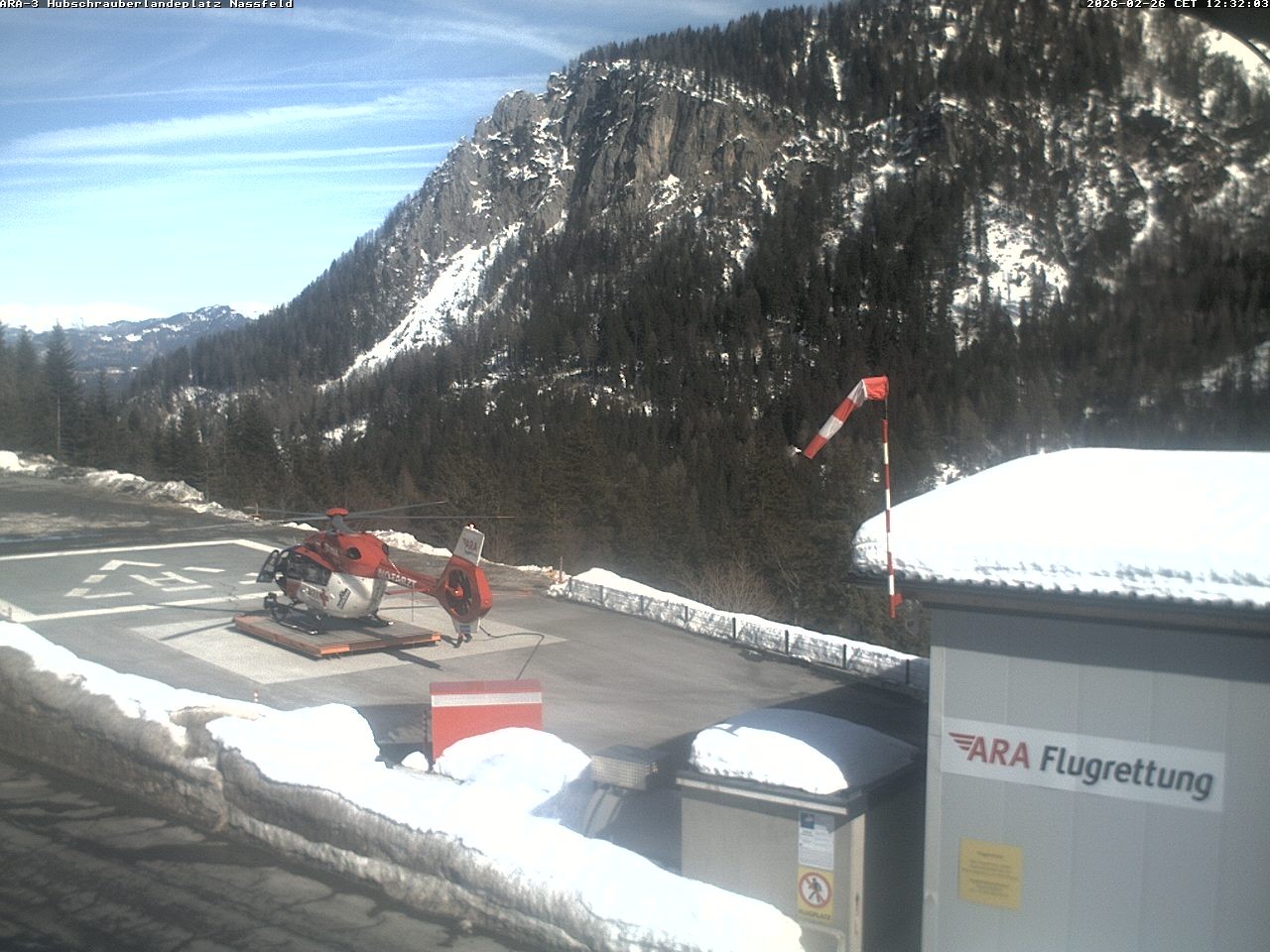 Archived image Webcam Heliport at Skiresort Nassfeld
